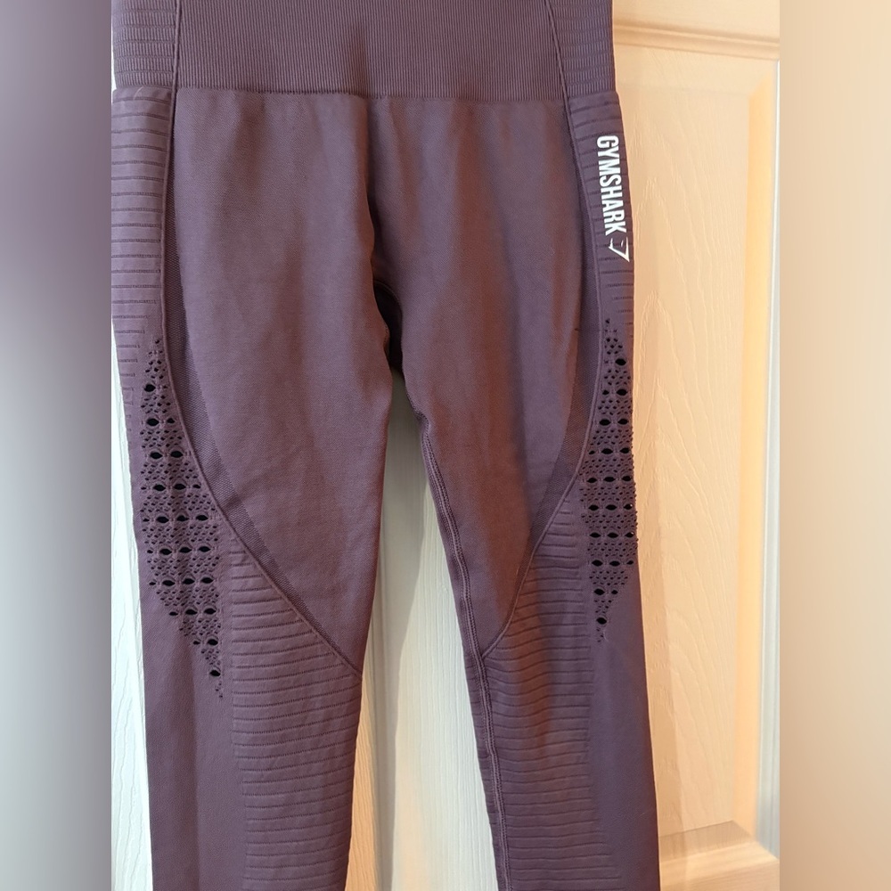 Gymshark seamless leggings cutout pattern size small 24” inseam high rise - Picture 3 of 10